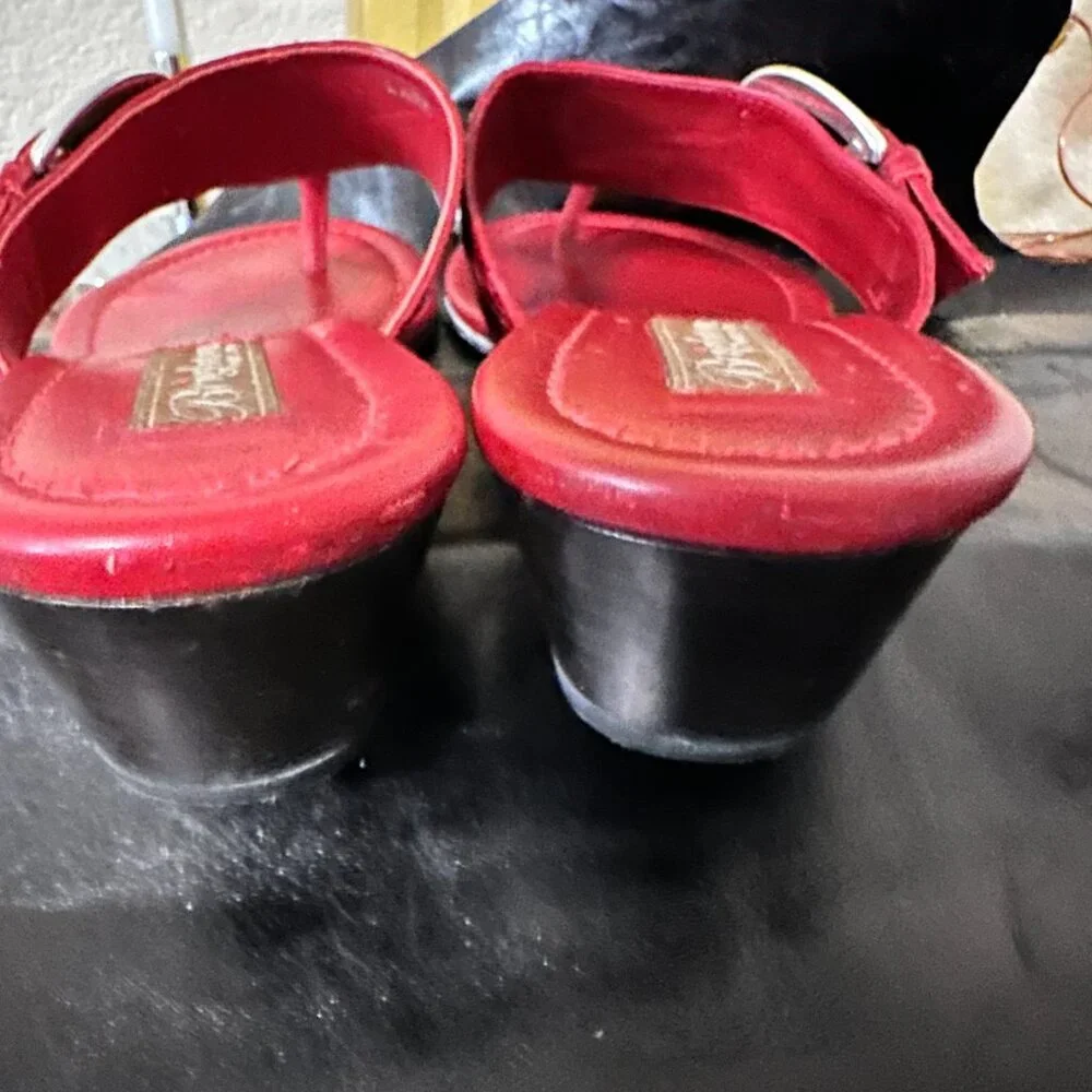Brighton Lark Red Sandals - Picture 5 of 6